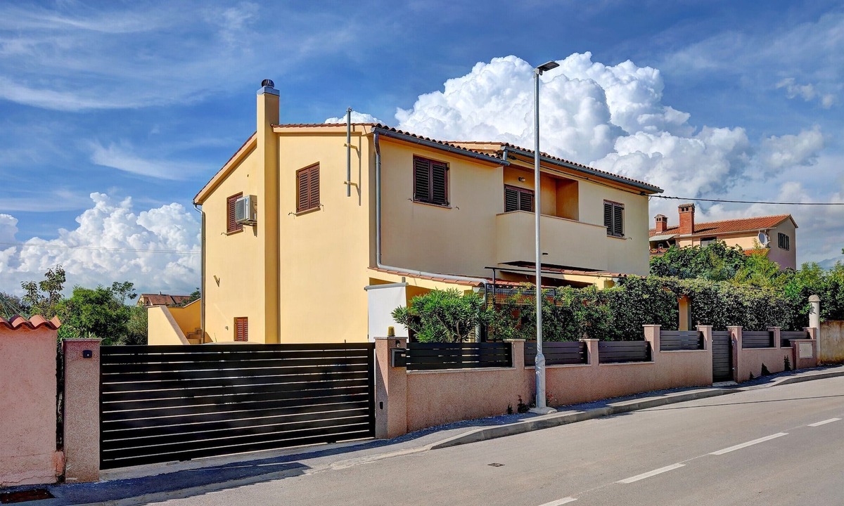 Valbandon Apartment | Apartments Predrag, (15639), Fažana, hr