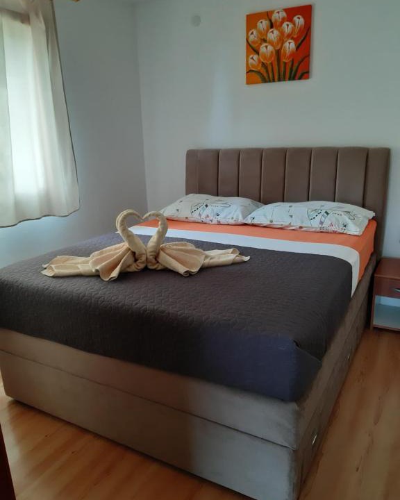 Milna Apartment | Apartments Selleng