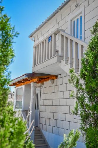 Bol Apartment | Apartments Sena