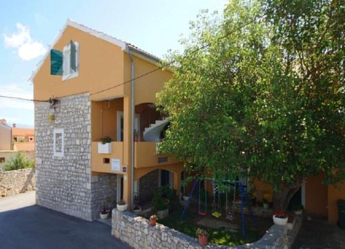 Nin Apartment | Apartments Stosa