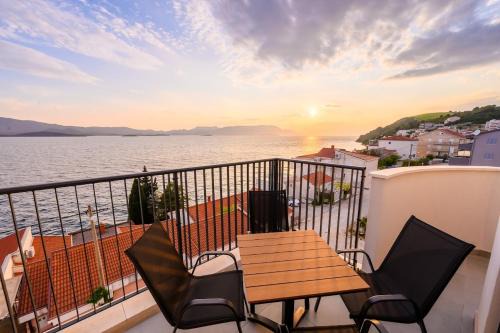 Komarna Apartment | Apartments Sunset Komarna
