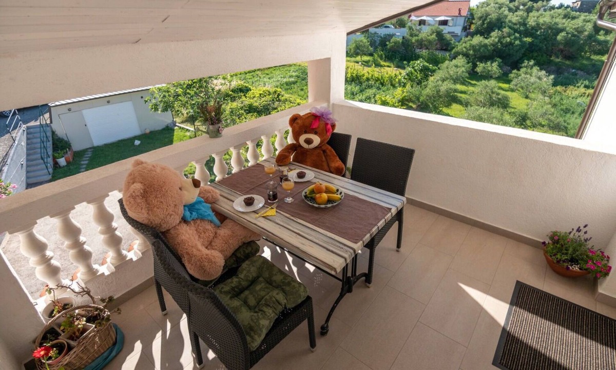 Rab Town Apartment | Apartments Suzy