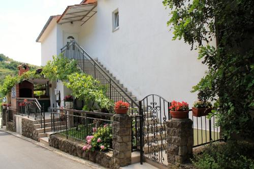 Zivogosce Apartment | Apartments Tanja