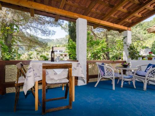 Okuklje Apartment | Apartments Vera - One-Bedroom Apartment with Terrace and Sea View Rea