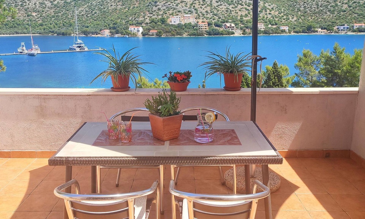 Skrivena Luka Apartment | Apartments Vesna (53751-A1) - Skrivena Luka