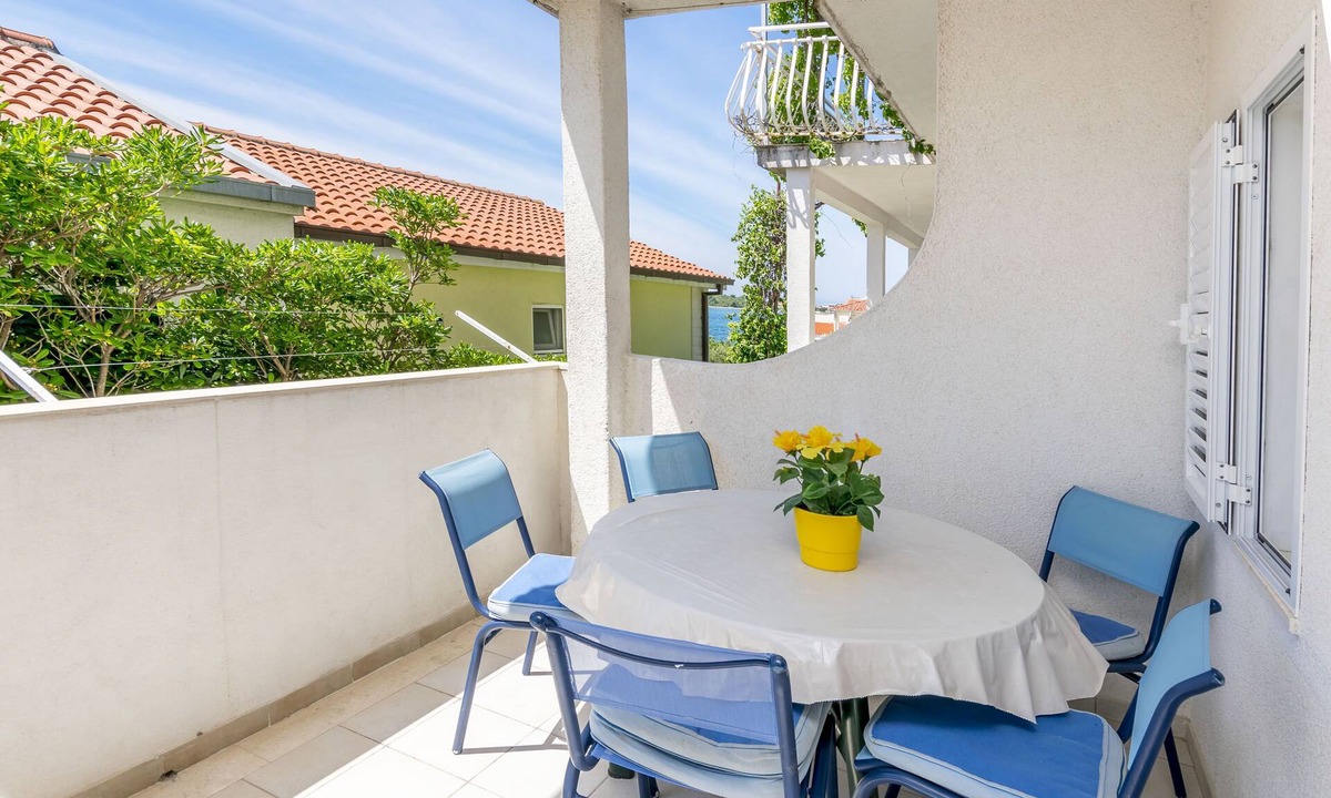 Podglavica Apartment | Apartments Vinčić (49931-A2) - Rogoznica