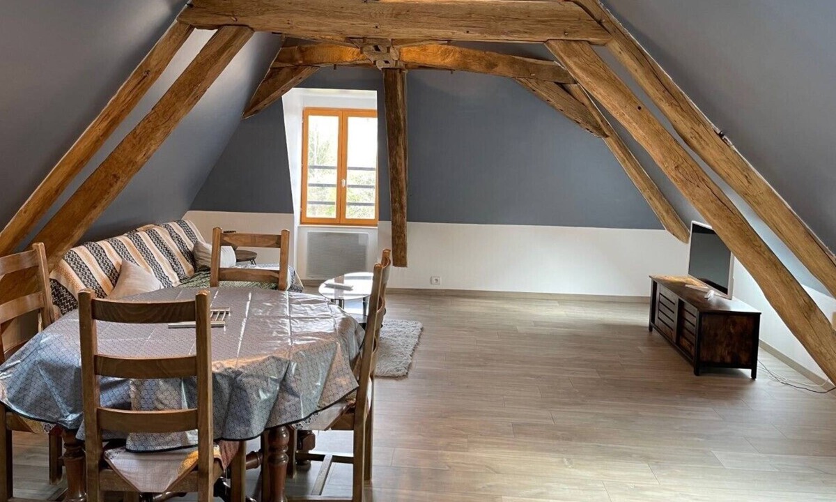 Savigny-en-Sancerre Apartment | ApartmentT3 with old-world charm