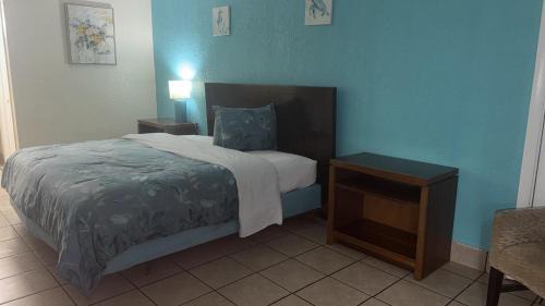 Jacksonville Hotel | APM Inn & Suite