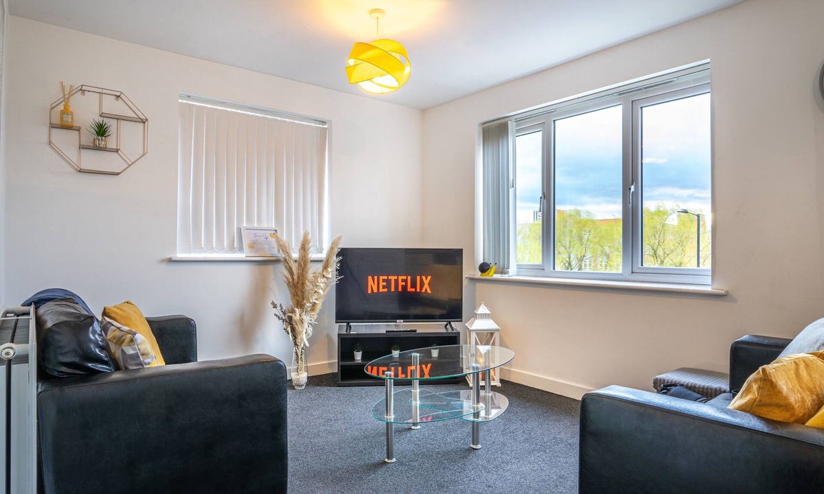 Coventry Apartment | Apollo Apartment