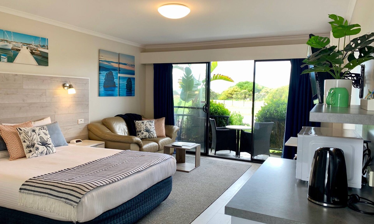 Apollo Bay Hotel | Apollo Bay Waterfront Motor Inn