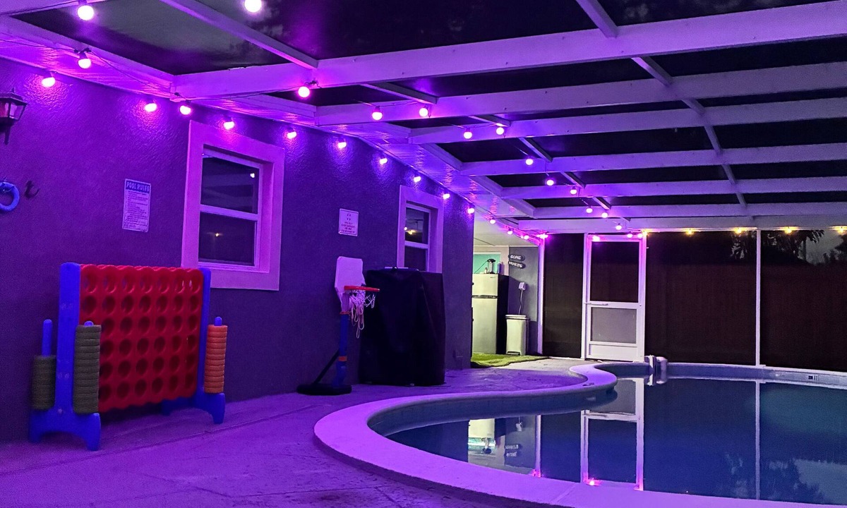 Apollo Beach House | Apollo Beach House w/Poolside bar + Fun Amenities