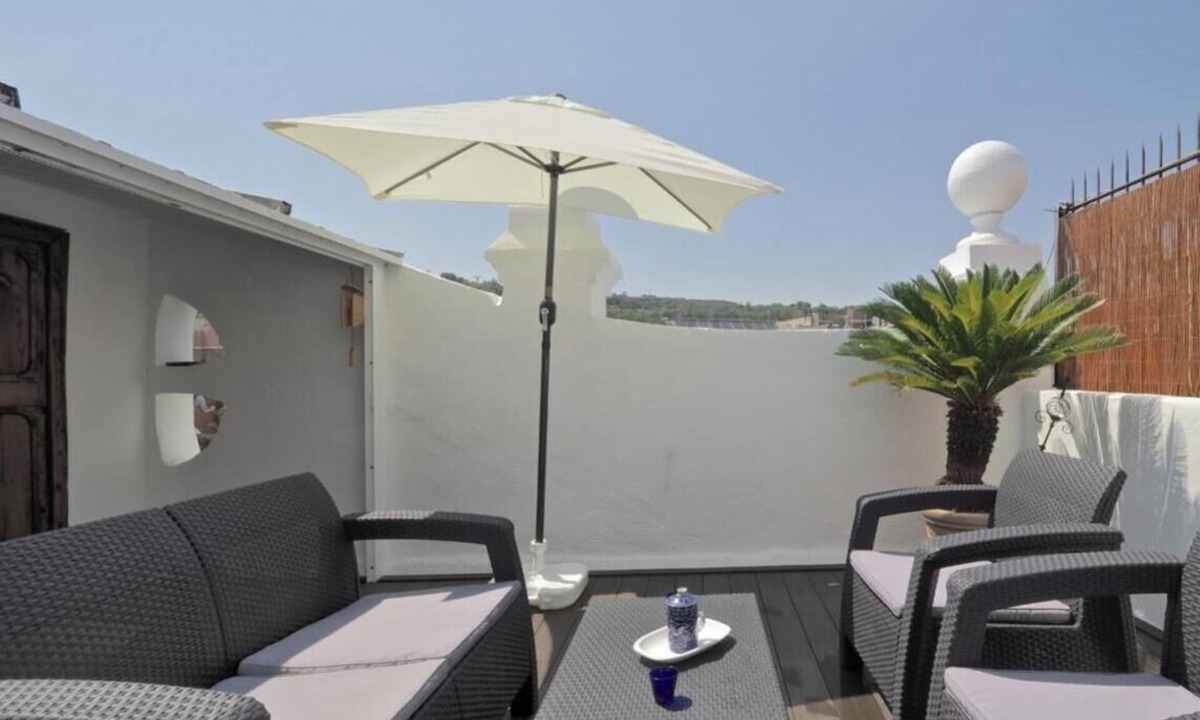El Poble-sec Apartment | Apolo RoofTop Barcelona