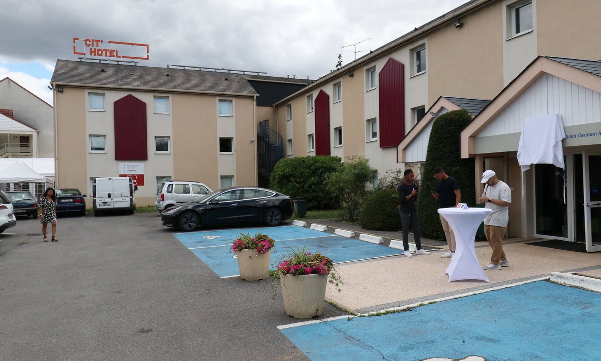 Saint-Germain-les-Corbeil Apartment | Appartement 201 Tarracotta