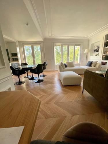 Les Halles - Valliere Apartment | Apparemment luxueux niché dans les arbres