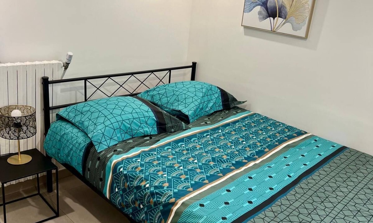 Soisy-sous-Montmorency House | Apparently whole house garden/rez