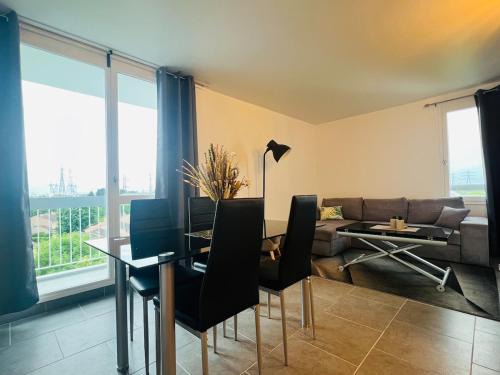 Cergy Apartment | Appart 2 chambres Cergy, dernier étage ascenseur
