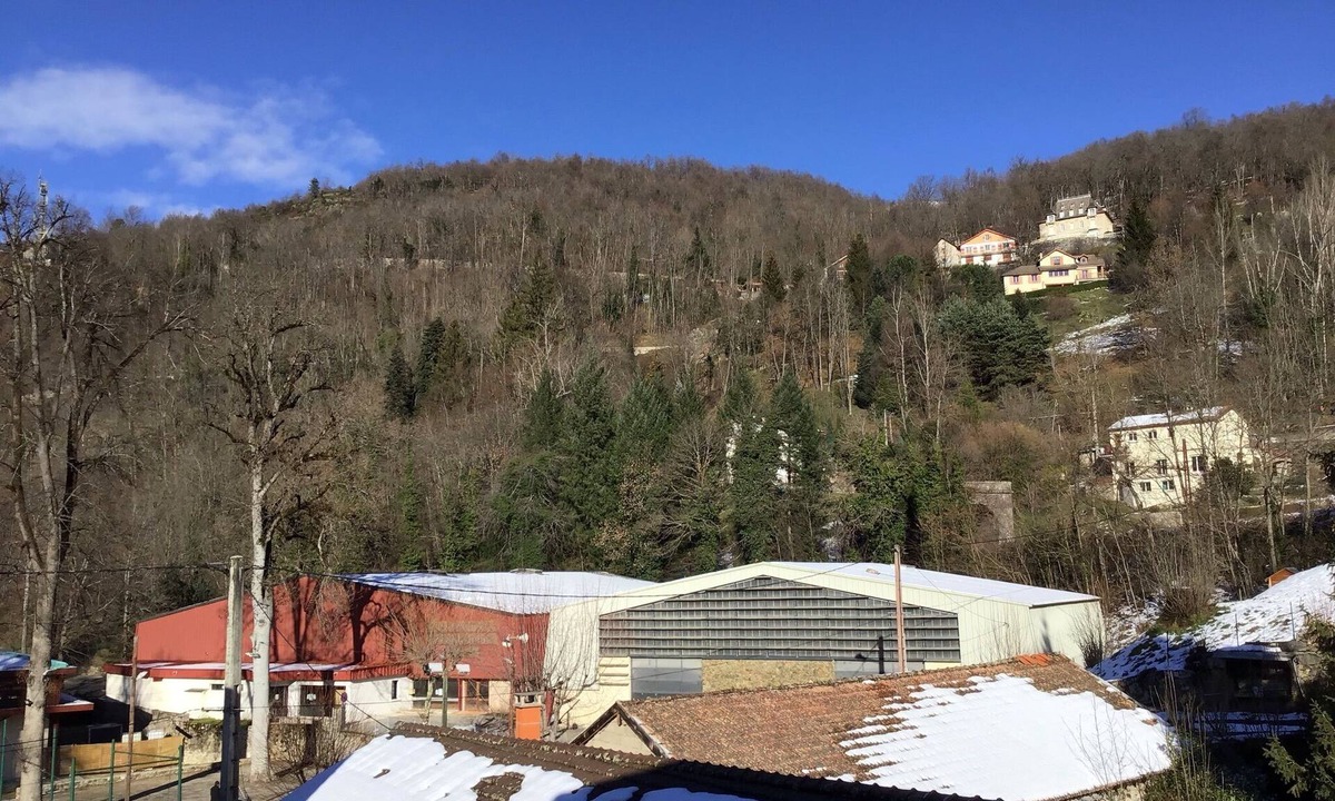 Ax-les-Thermes Apartment | Appart 6, 4 pers Ax les Thermes, well located, quiet, ideal for vacations