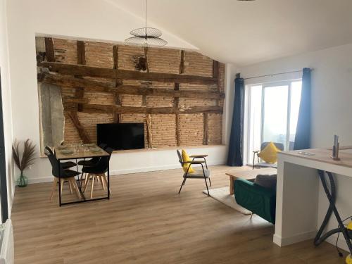 Layrac Apartment | Appart chic