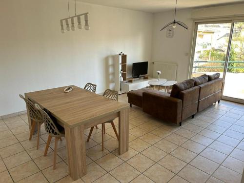 Livron-sur-Drome Apartment | Appart de Yo & Aude
