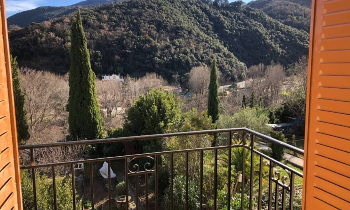 Amelie-les-Bains-Palalda Apartment | Appartement T3 Avec vue sur Montagnes à Amélie-les-bains