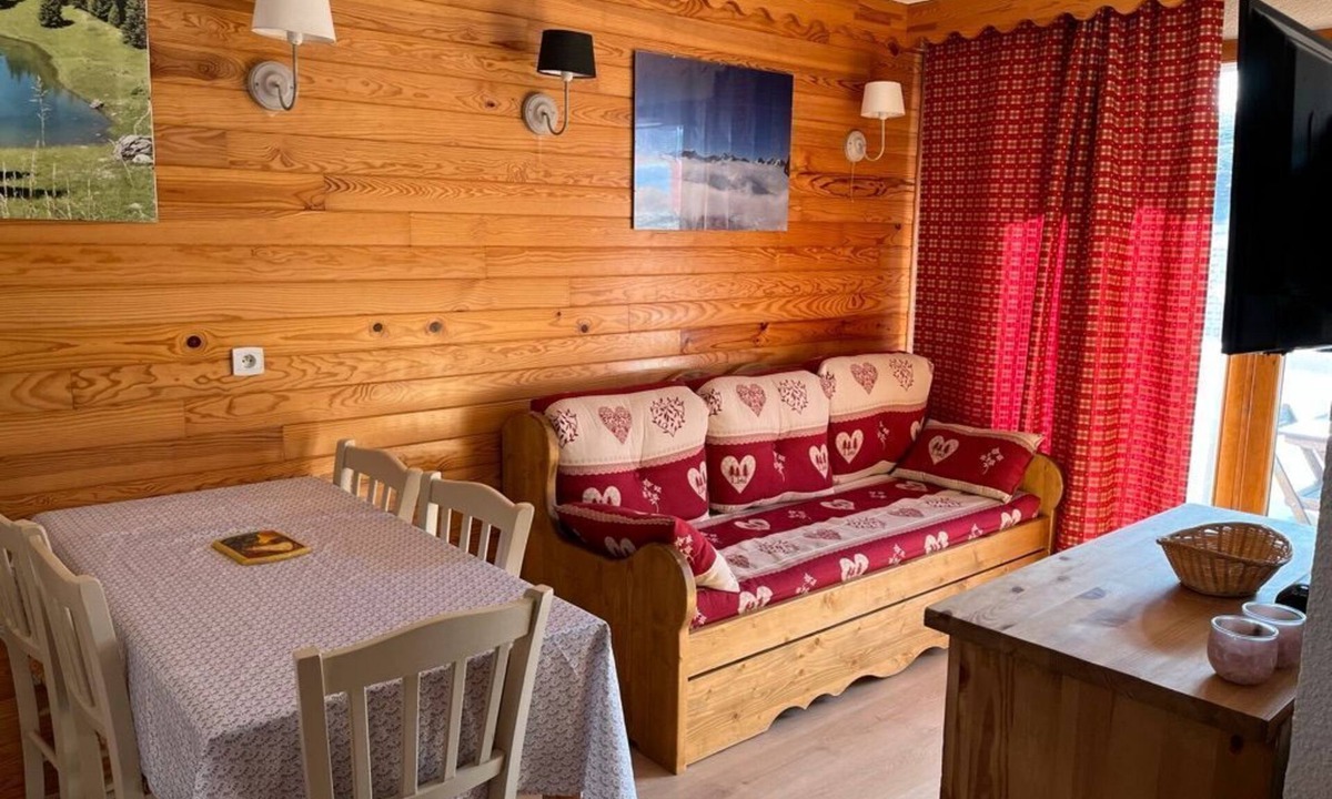 Saint-Francois-Longchamp Apartment | Appart 4-6pers Front de Neige 2 Bedrooms
