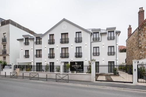 Le Bourget Apartment | Appart 'hôtel LA VILLA LE BOURGET, Paris, parc des expositions