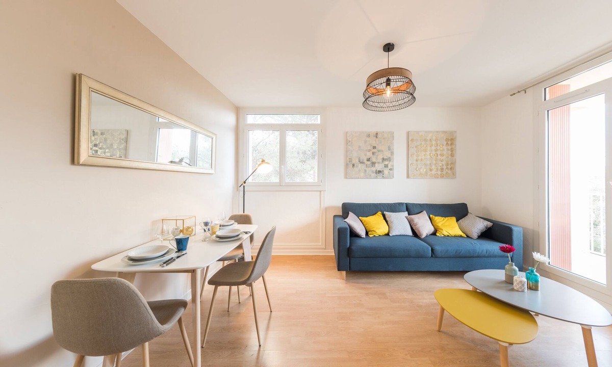 Le Pradet Apartment | Appart "les Elfes" T2 - 3 - 200 m de la Plage