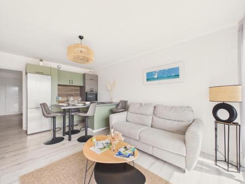 Saint-Brevin-les-Pins Apartment | Appart pour 3, 100m de la plage