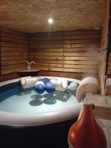 Maurecourt Apartment | APPART sur l'EAU SPA Proche PARIS