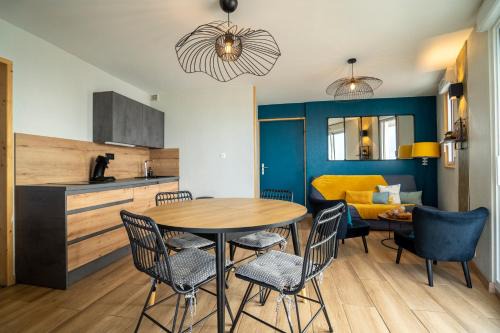 Saint-Gilles-Croix-de-Vie Apartment | Appartement LES PIEDS DANS L'EAU