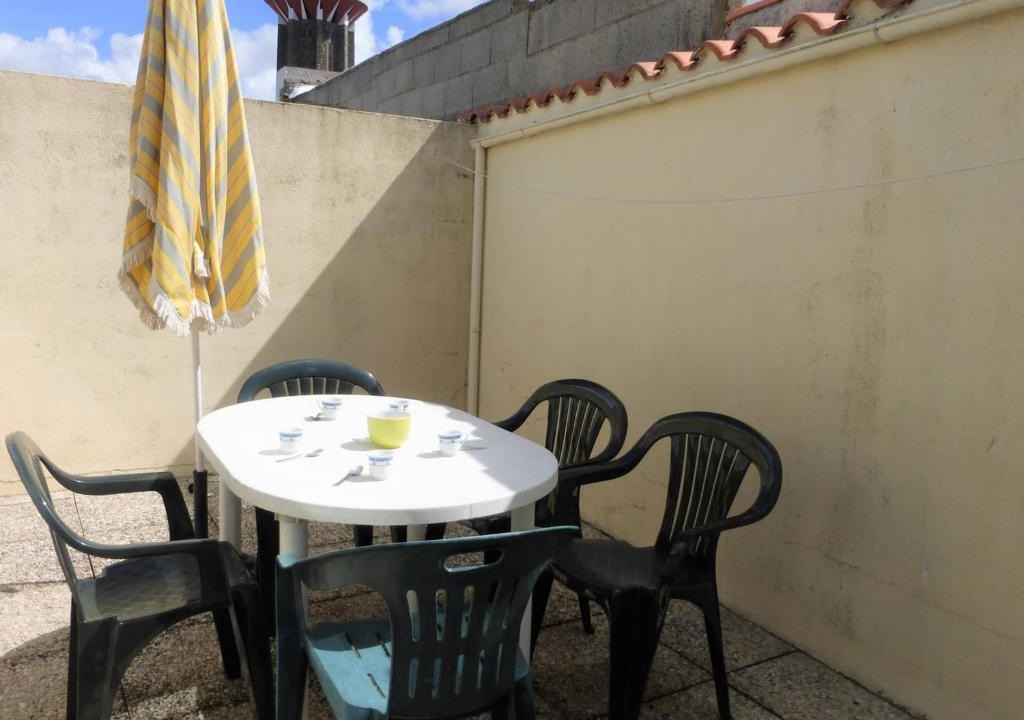 Saint-Gilles-Croix-de-Vie Apartment | Appartement Saint-Gilles-Croix-de-Vie, 3 pièces, 5 personnes - FR-1-224-771