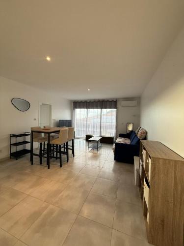 Saint-Orens-de-Gameville Apartment | Appartement T2 Saint Orens N3 climatisé terasse