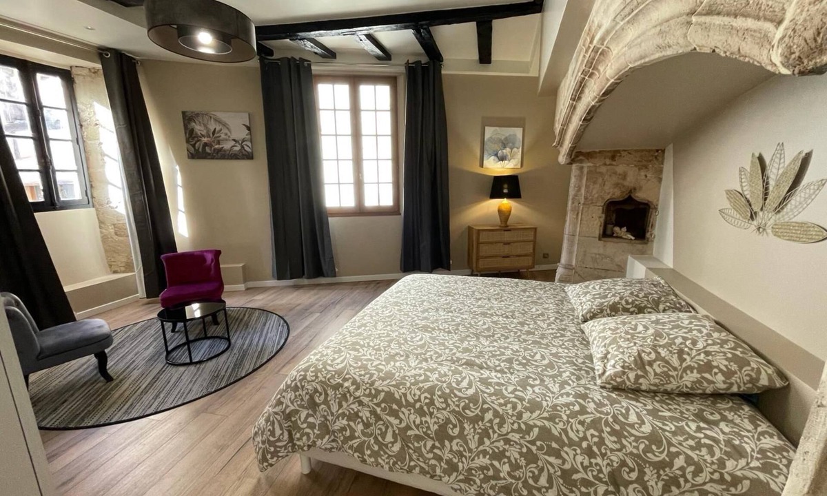 Beaulieu-sur-Dordogne Apartment | Appartement de Charme