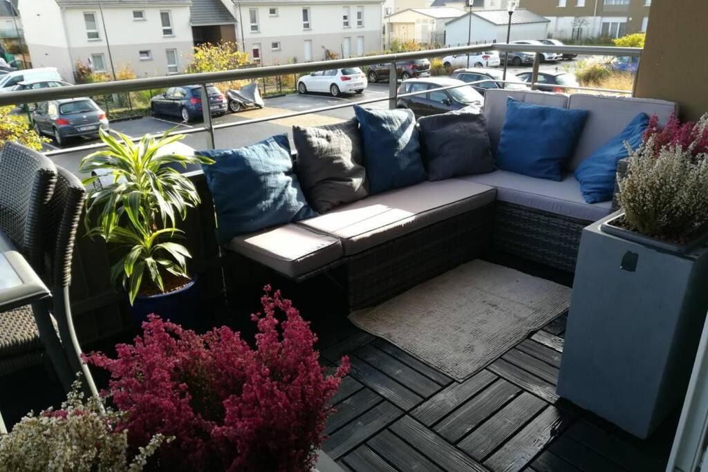 Saint-Etienne-du-Rouvray Apartment | Appartement entier Parking