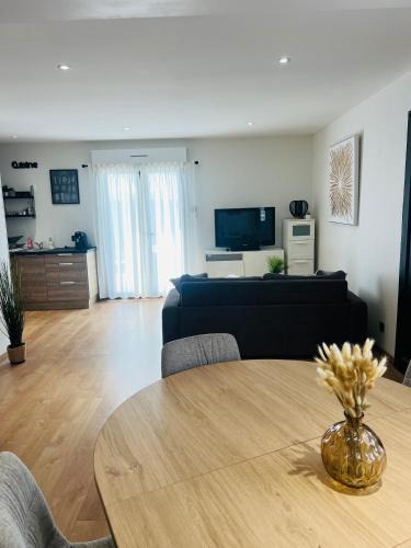 Saint-Laurent-d'Aigouze Apartment | Appartement neuf 6 couchages