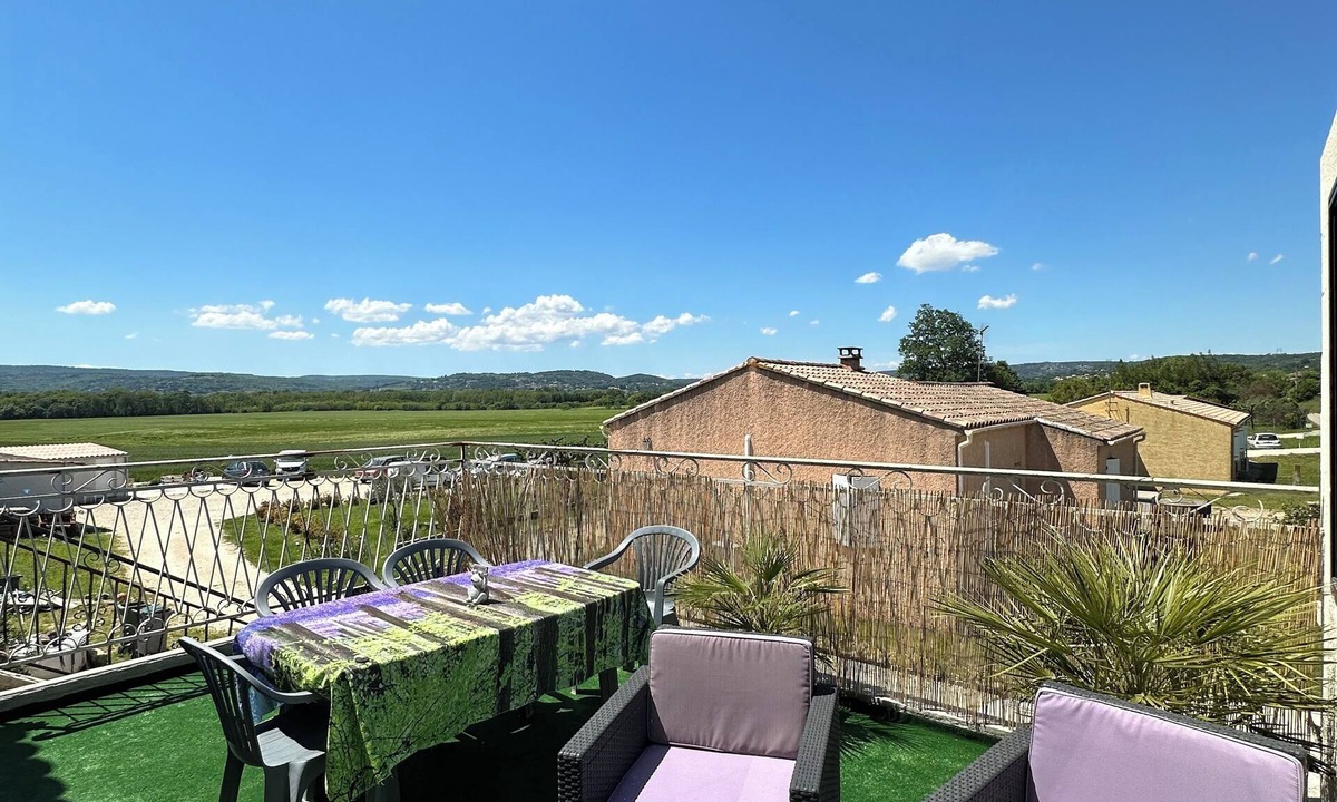 Saint-Just Apartment | Appartement de Marc et Coco