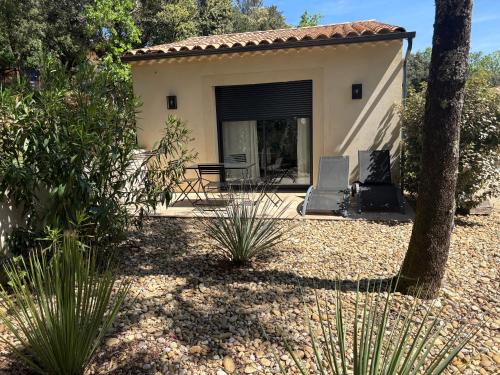 Aigaliers Apartment | Appartement à 10 min du centre ville d'Uzès