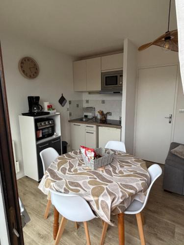 Sainte-Cecile-Plage Apartment | appartement à Sainte Cecile