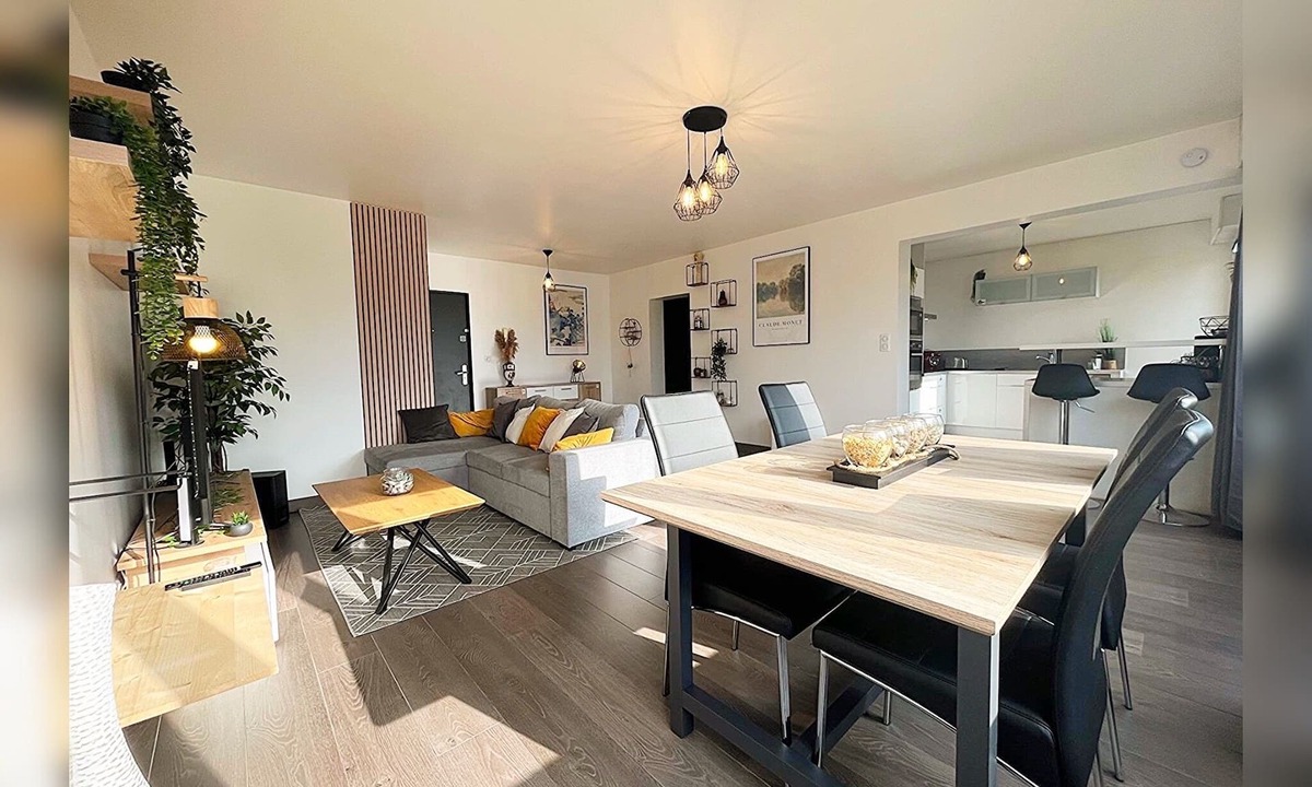 Saint-Christophe de la Foret Apartment | Appartement Élégant et Raffiné, de Haut Standing