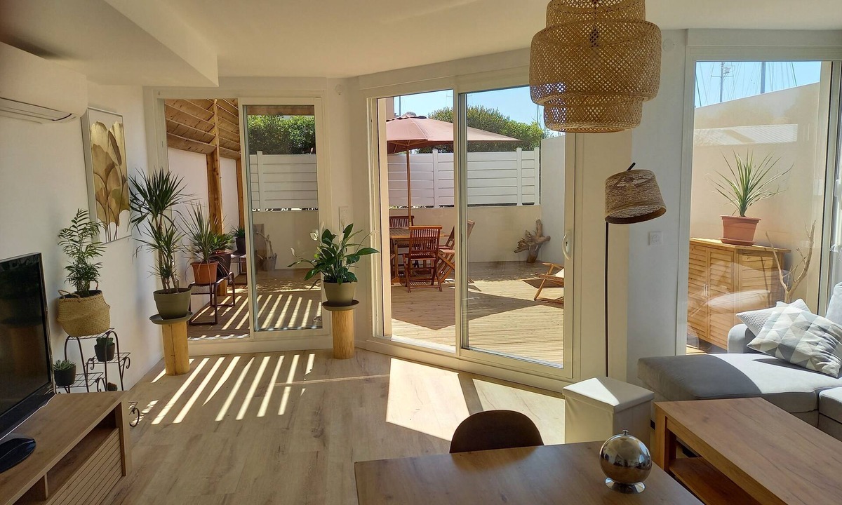 Gruissan Apartment | Appartement 100 m2 Terrasse Piscine