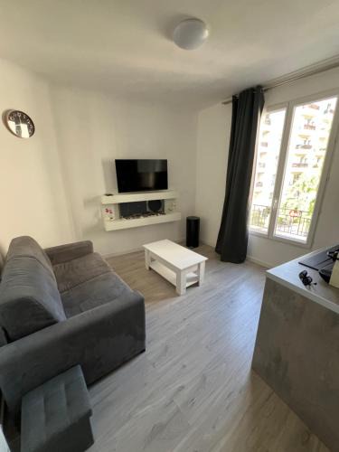 Le Kremlin-Bicetre Apartment | Appartement 2p near Paris