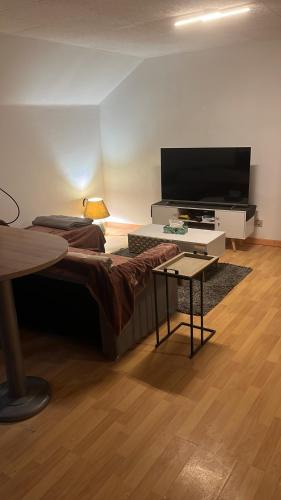 Conde-sur-lʼEscaut Apartment | Appartement 4 personnes
