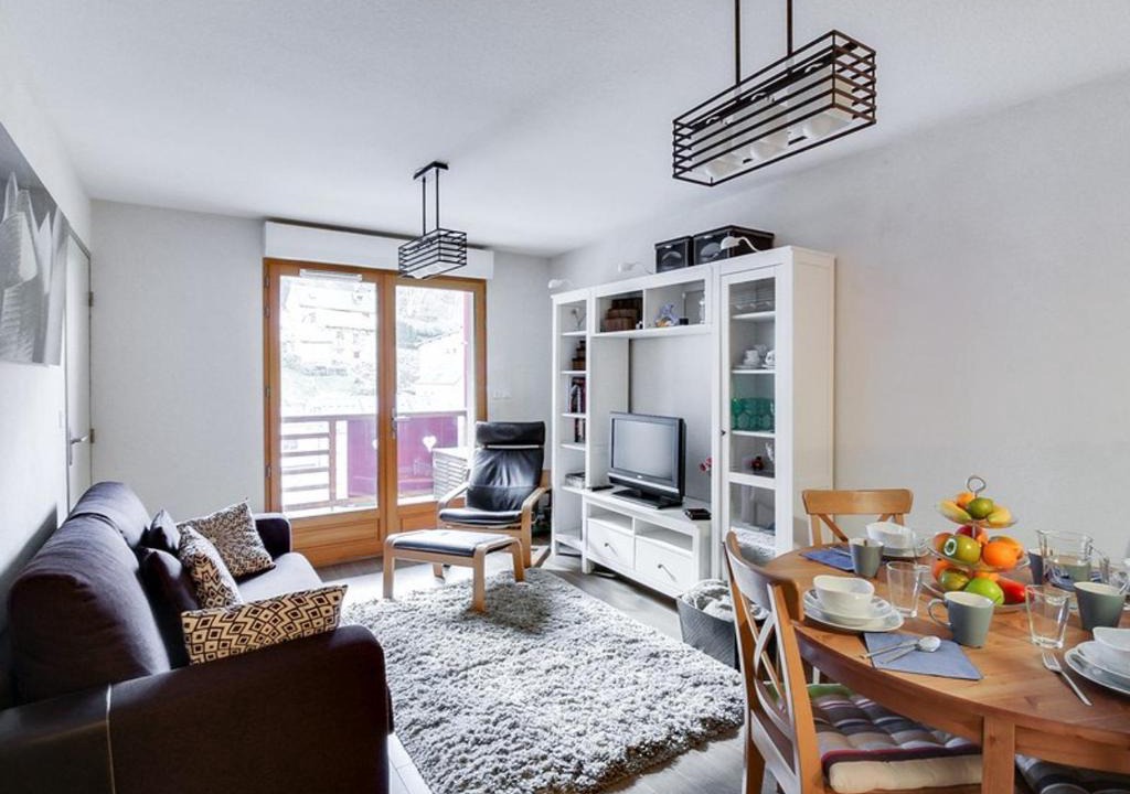 Sers Apartment | Appartement 6 personnes avec parking et wifi à Barèges - FR-1-403-78