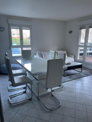 Torcy Apartment | Appartement 6 personnes avec jacuzzi