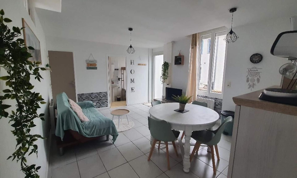 Anneyron Apartment | Appartement ABJ