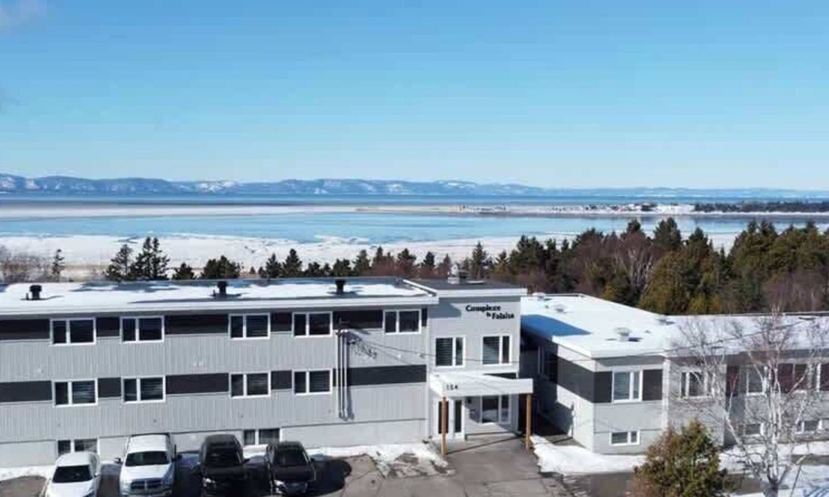 Riviere-du-Loup Regional County Municipality Apartment | Appartement au centre-ville