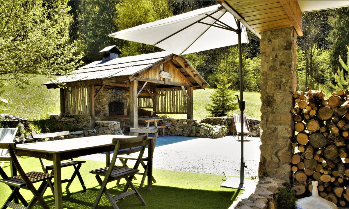 Les Thuiles House | Appartement au Calme, Plein Sud, Avec Cheminée