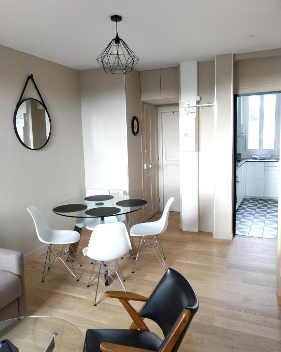 Saint-Briac-sur-Mer Apartment | Appartement au centre de Saint Briac