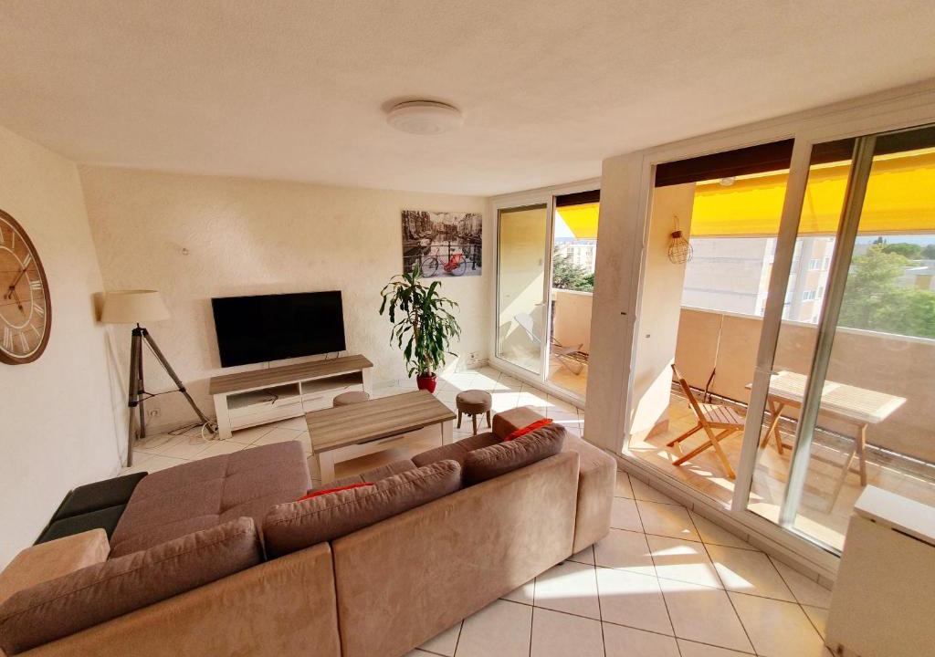 Marignane Apartment | Appartement avec 3 chambres 80m2 plein sud