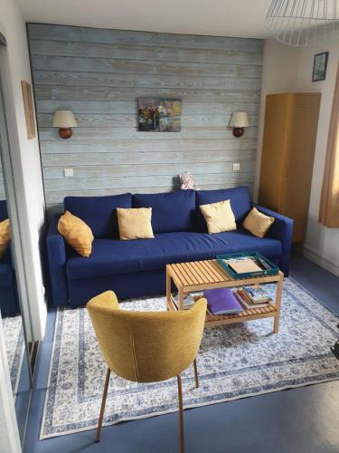 Bielle Apartment | Appartement avec balcon et vue sur les montagnes